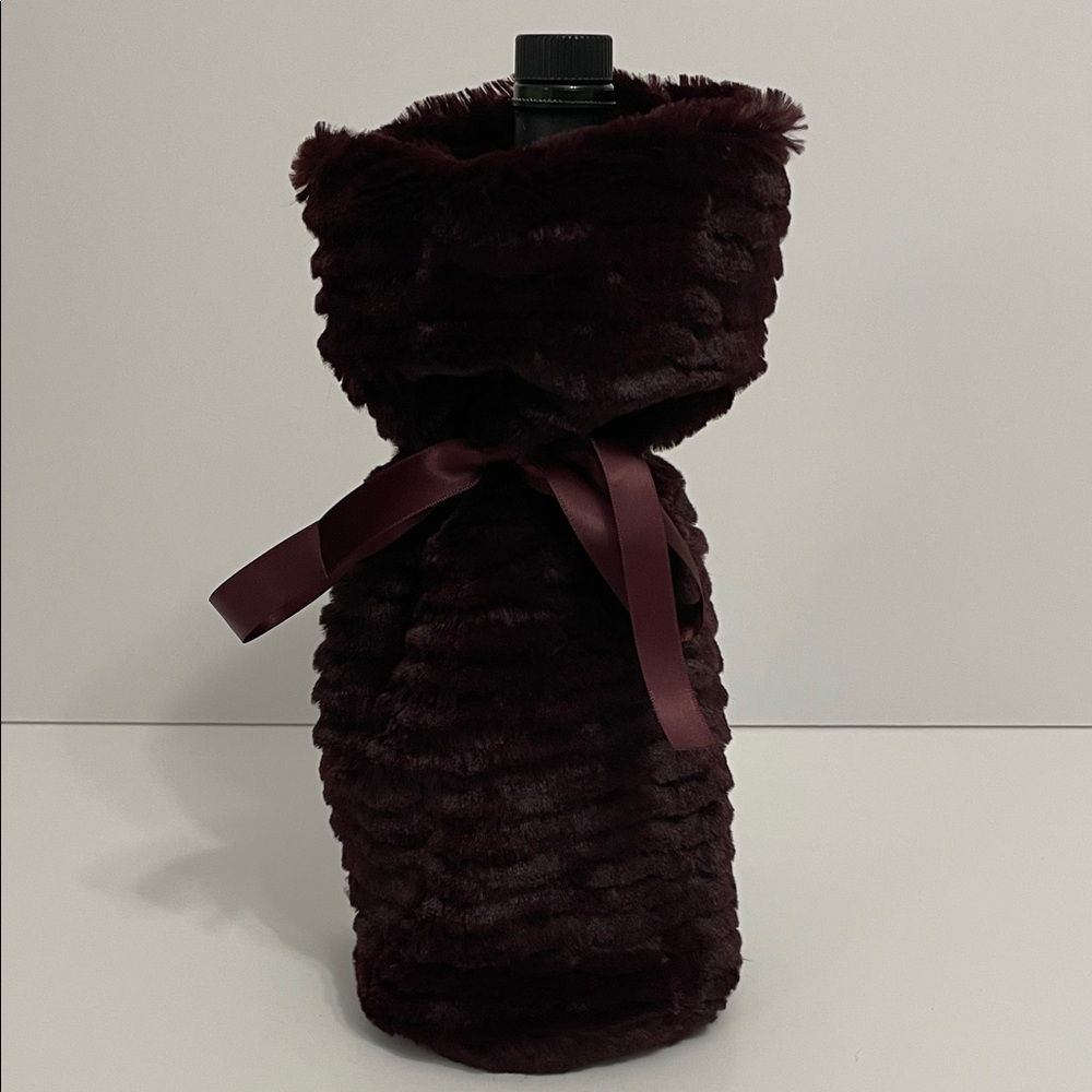 Guillaume Luxurious Faux Fur Wine Bottle Cover - Rich Burgundy